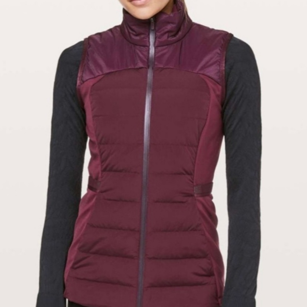 Lululemon Down for It All Vest in Dark Adobe size 2